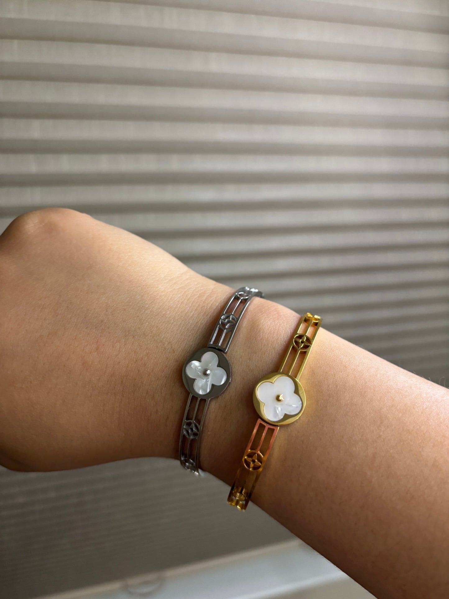 Clover bracelet